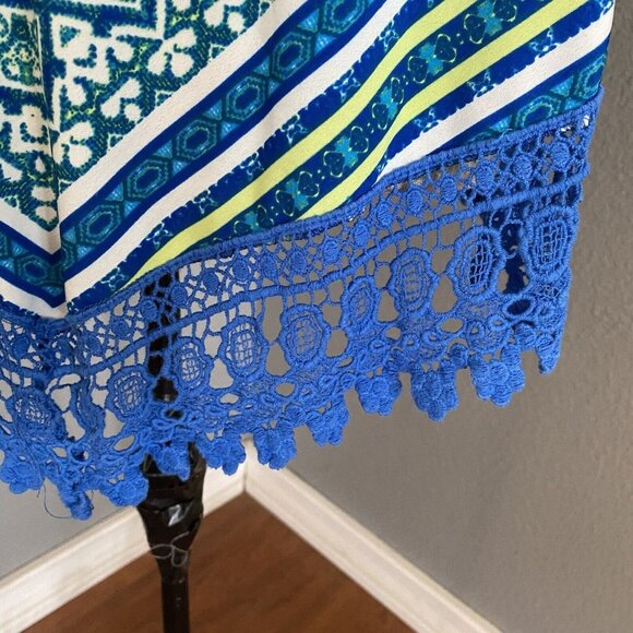 JW Style Blouse Size Small Sleeveless Lightweight White Blue Lace Summer Top - Picture 3 of 8